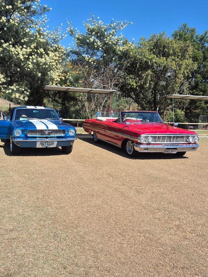 Sunday Session - Classic Cars on the Green Mt Crosby QLD